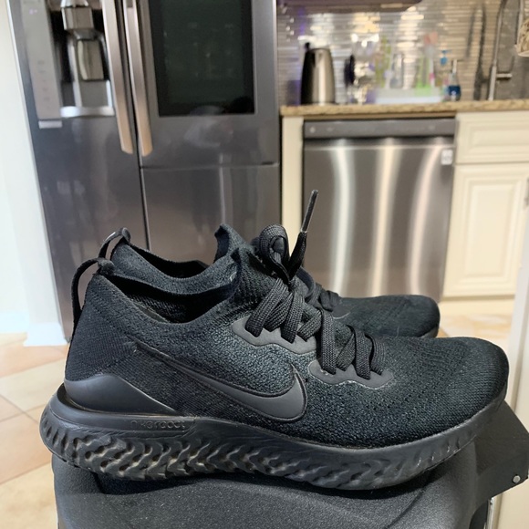 nike epic react size 6